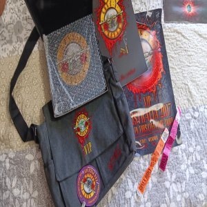 LOT 013 - Guns N’ Roses VIP Pack – Exclusive Memorabilia & Collector Bundle.(Smaller)