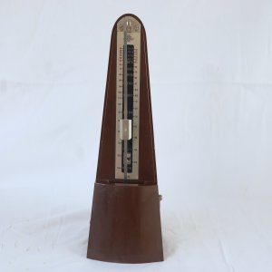 LOT 243 - Windup Mechanical Metronome
