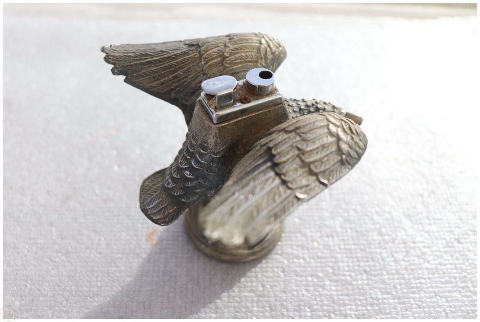 Lot 0224 - Vintage Eagle Tabletop Lighter – Approx. 8 cm (image 2)
