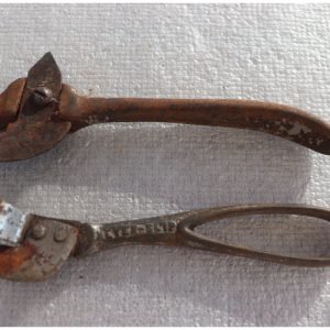 Lot 0240 - Pair of Vintage Cast Metal Can Openers (image 1)