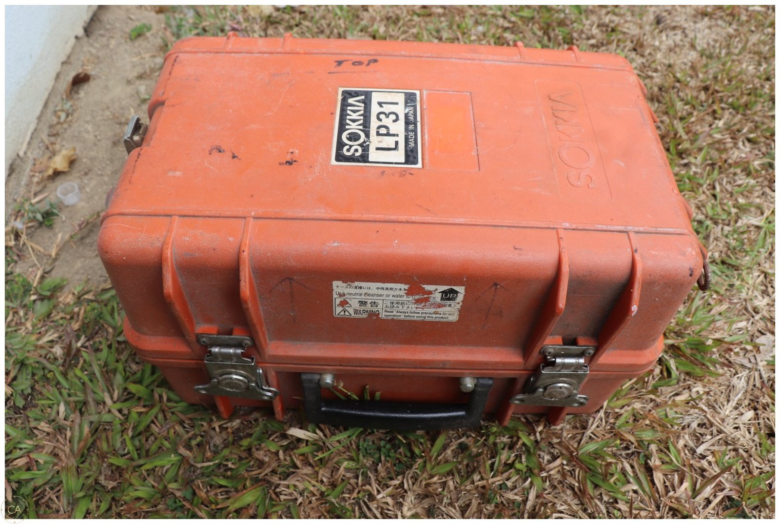 Lot 0253 - Sokkia LP31 Laser Level Kit in Hard Case (image 1)