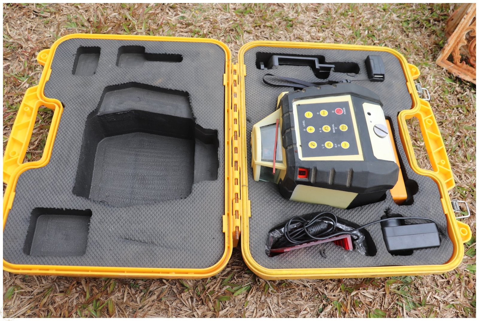 Lot 0252 - Rotary Laser Level Kit in Hard Case (image 3)