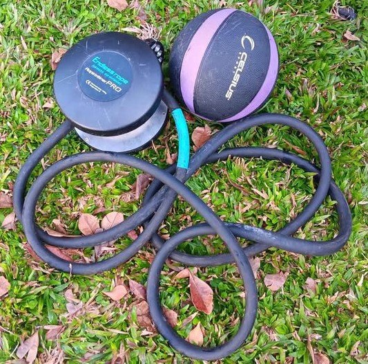 LOT 134 - Celsius Medicine Ball with Resistance Cord – Home Fitness