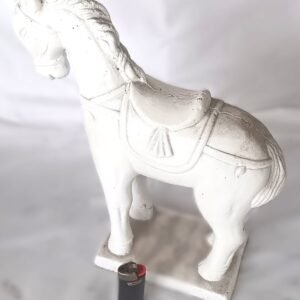 LOT 105 - White Plaster/Resin Horse Statue – Classic Equestrian Decor