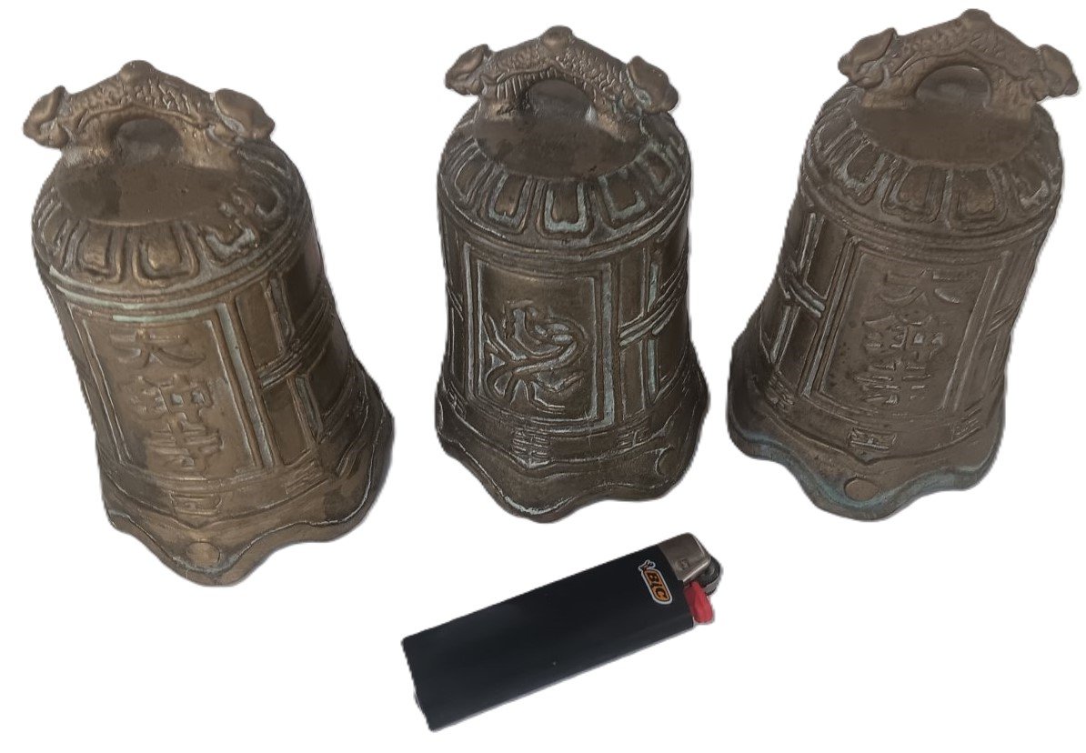 Set of 3 Bronze‑Tone Temple Bells with Dragon Handles & Script - Image 2