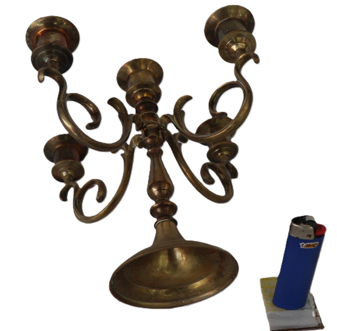 Lot FRZ-0098 - Vintage Brass Five-Arm Candelabra (image 2)
