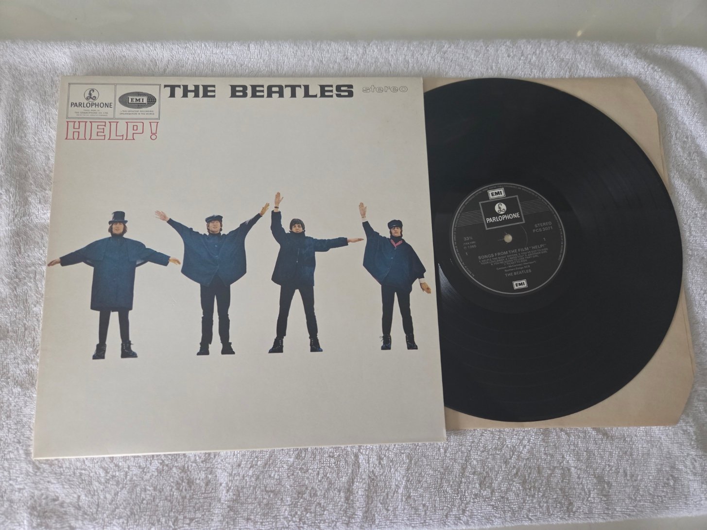 LOT 084 - The Beatles – Help! (UK Parlophone PCS 3071) – UK Stereo Pressing