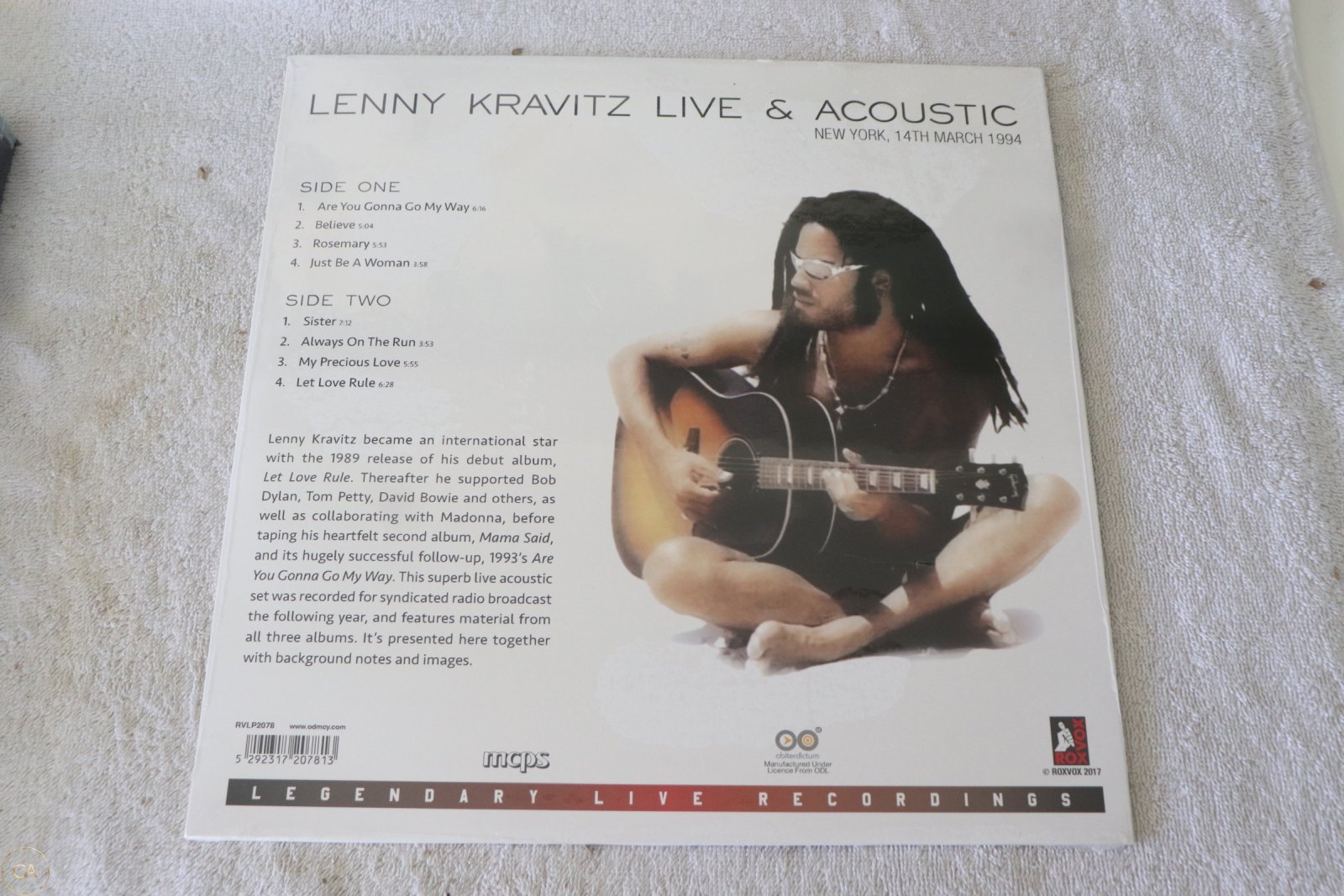 Lenny Kravitz Live and Acoustic back cover track listing