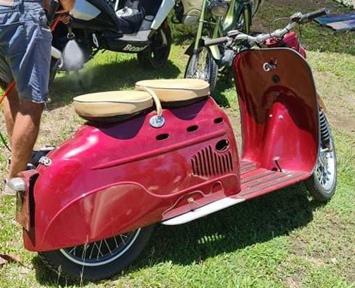 DKW Hobby 1954 restored scooter front view