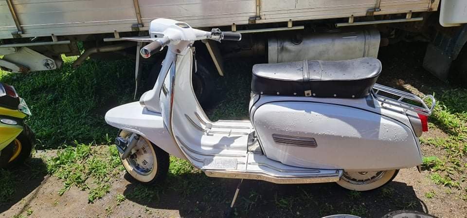 Lambretta GP200 side profile classic scooter