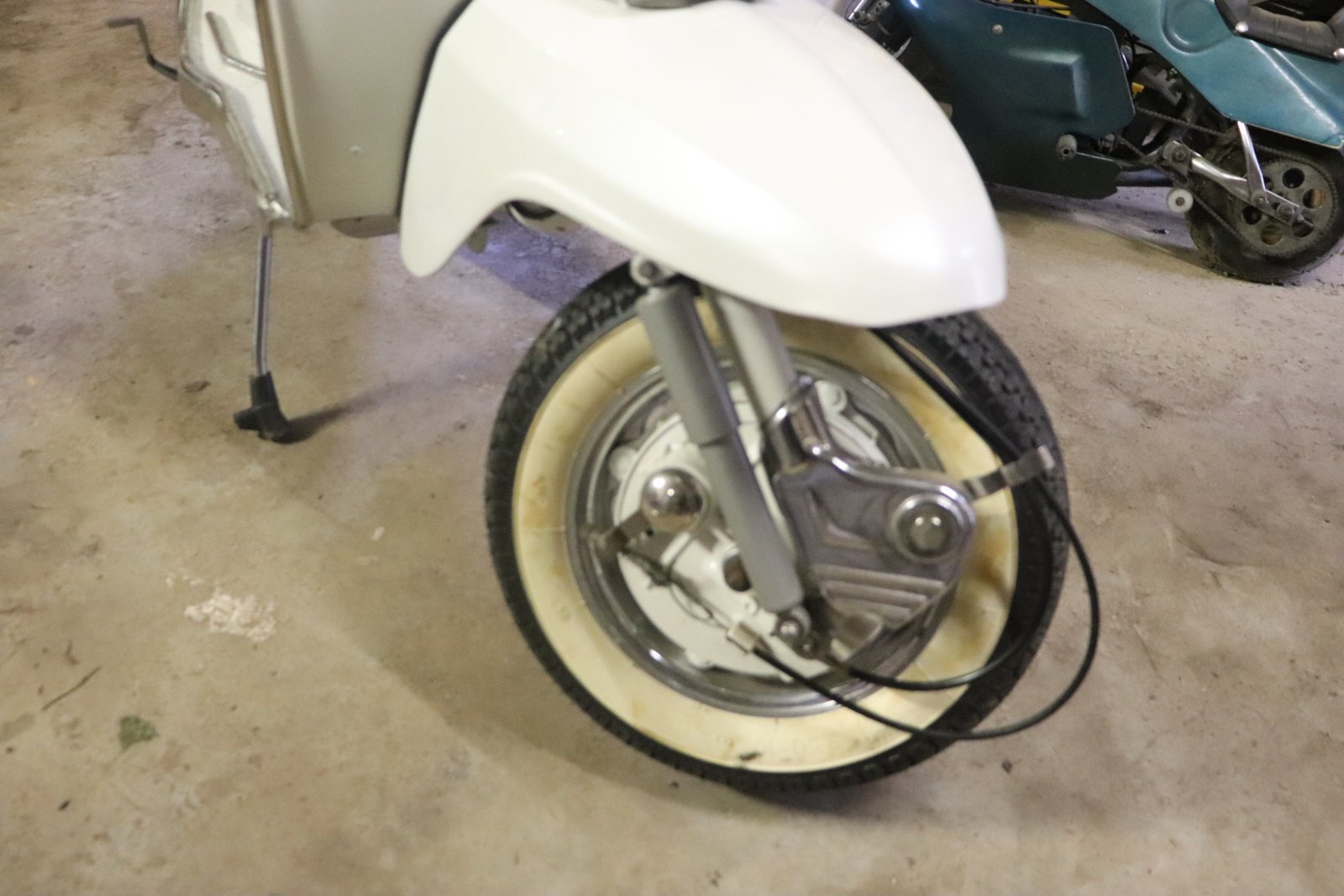 LOT 4 - Lambretta GP200 Scooter (1969–1971) – Restored - Image 7