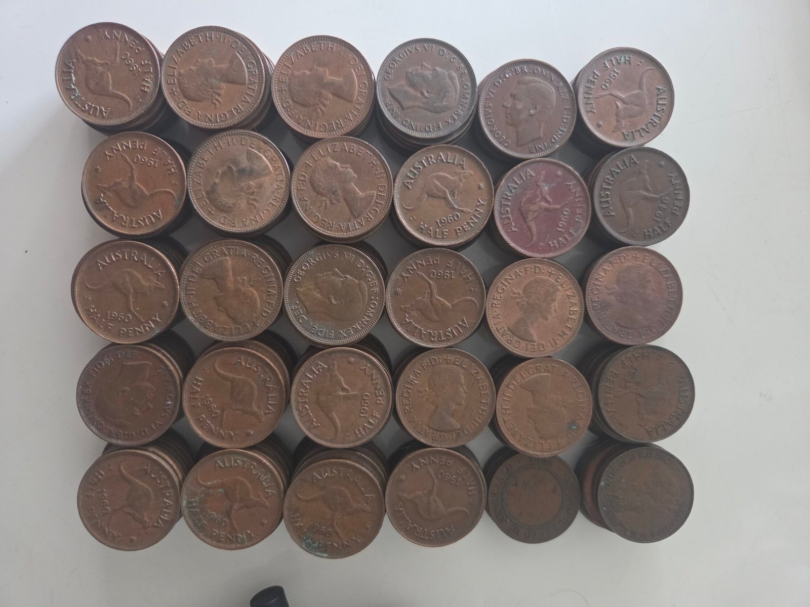 Bulk lot of 295 Australian half pennies