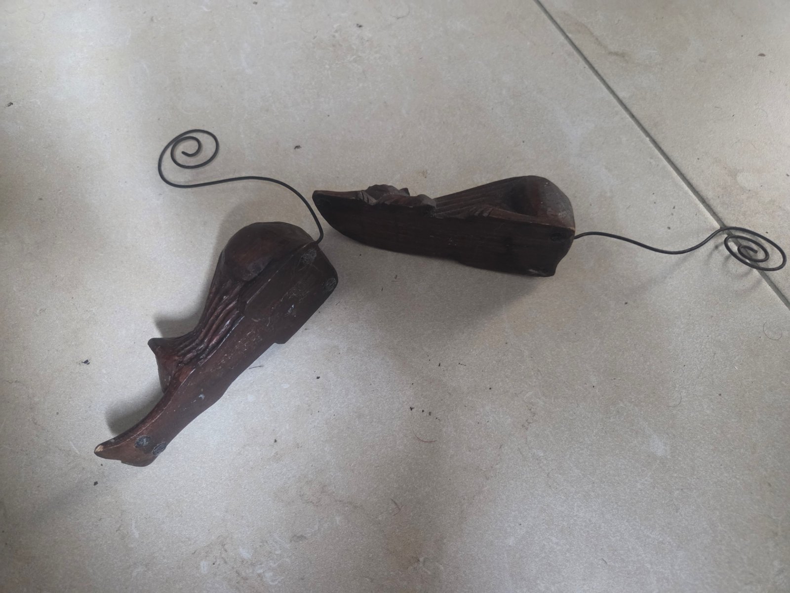 small decorative cat figures timber
