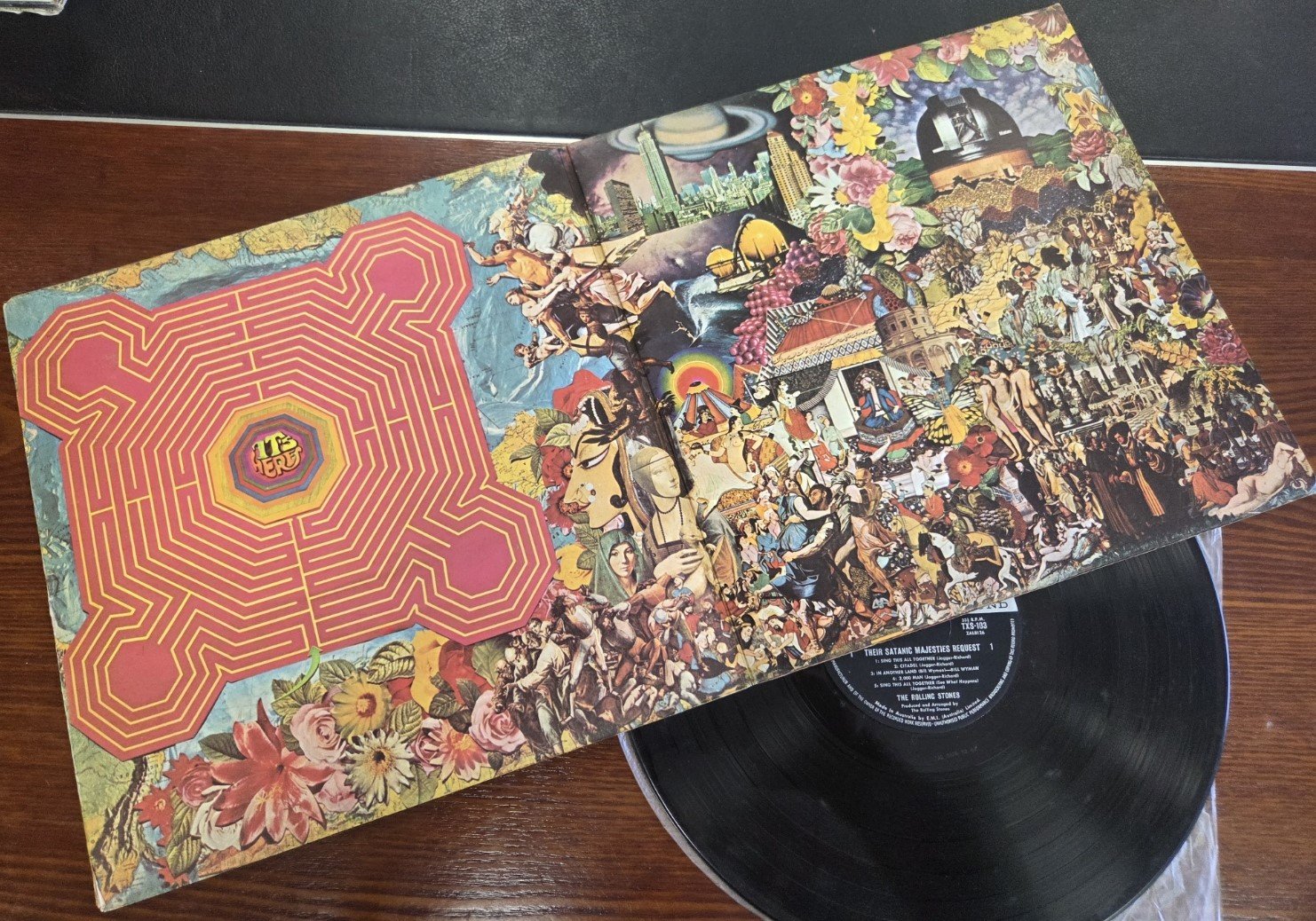 LOT032 psychedelic fold-out artwork inside sleeve