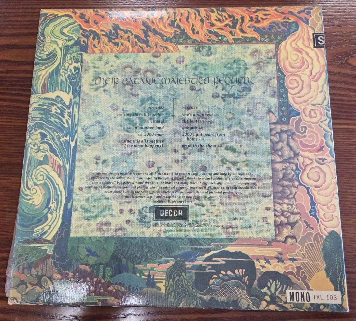 LOT032 rear cover showing mono catalogue reference