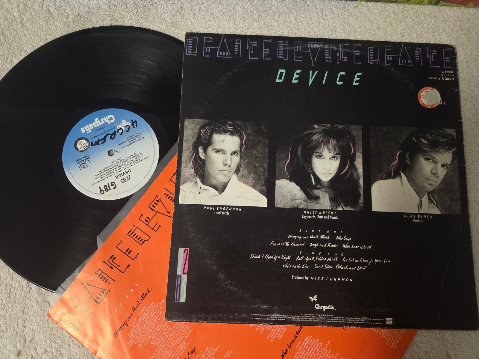 Device 22B3 vinyl record and lyric sleeve