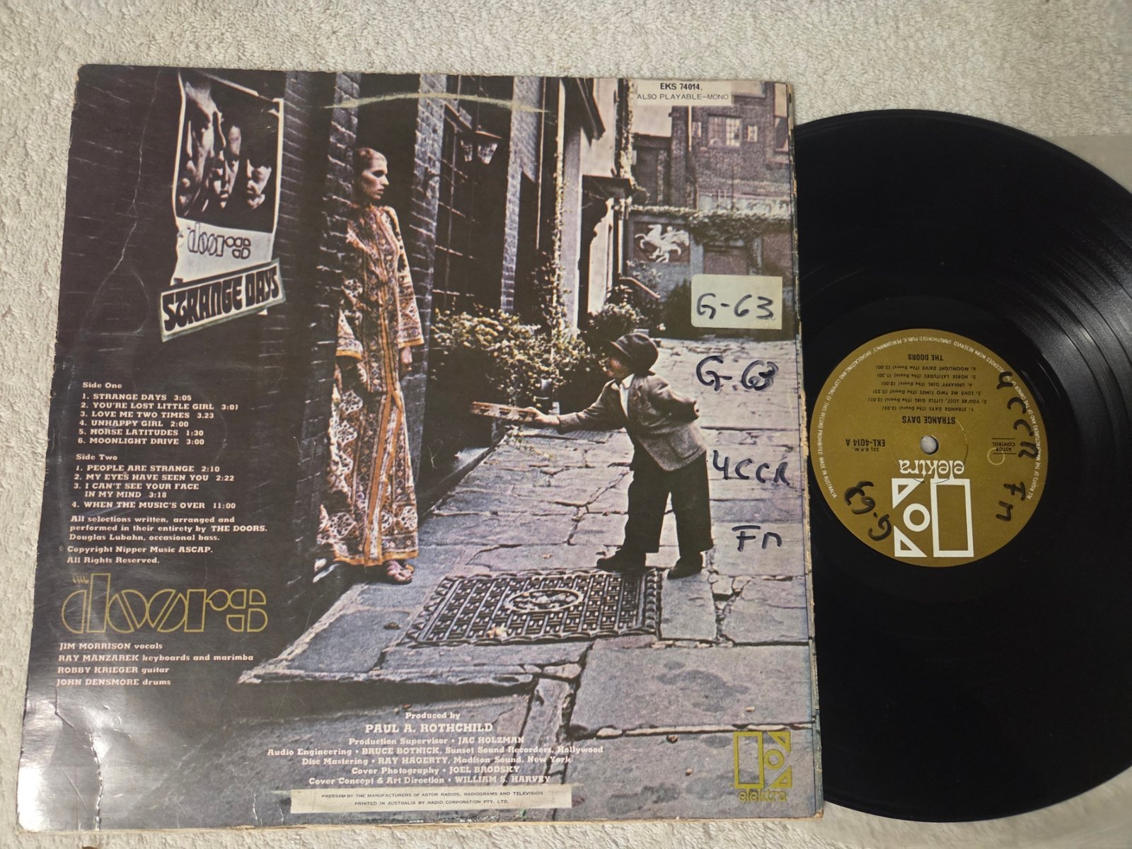 Gold Elektra label on The Doors Strange Days record