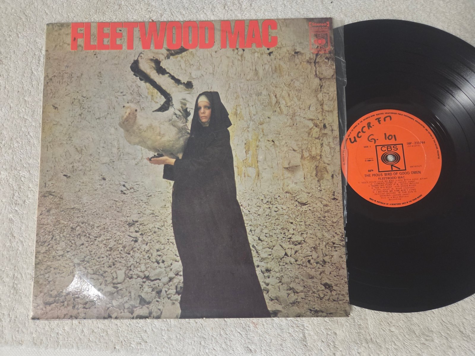 Fleetwood Mac The Pious Bird of Good Omen front cover