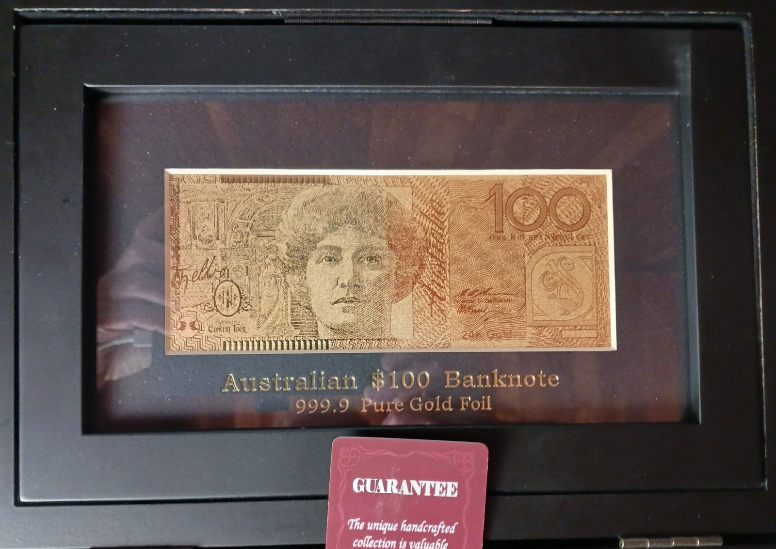 LOT105 Australian $100 Banknote 24 Carat Gold Foil Presentation Display