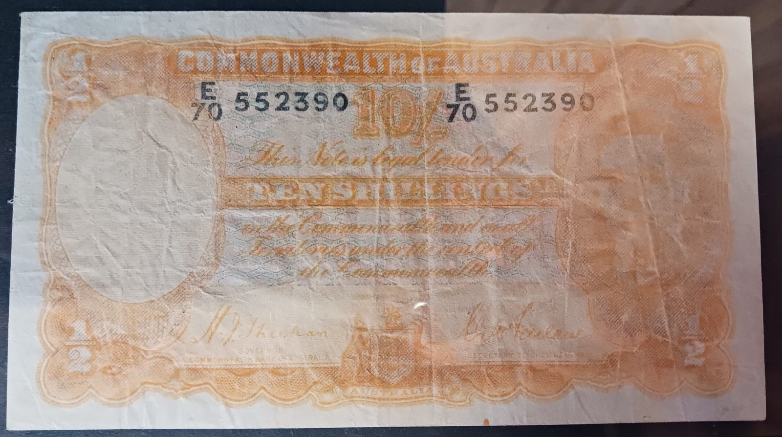 LOT 119 Australian Ten Shillings Banknote – Serial E70 552390