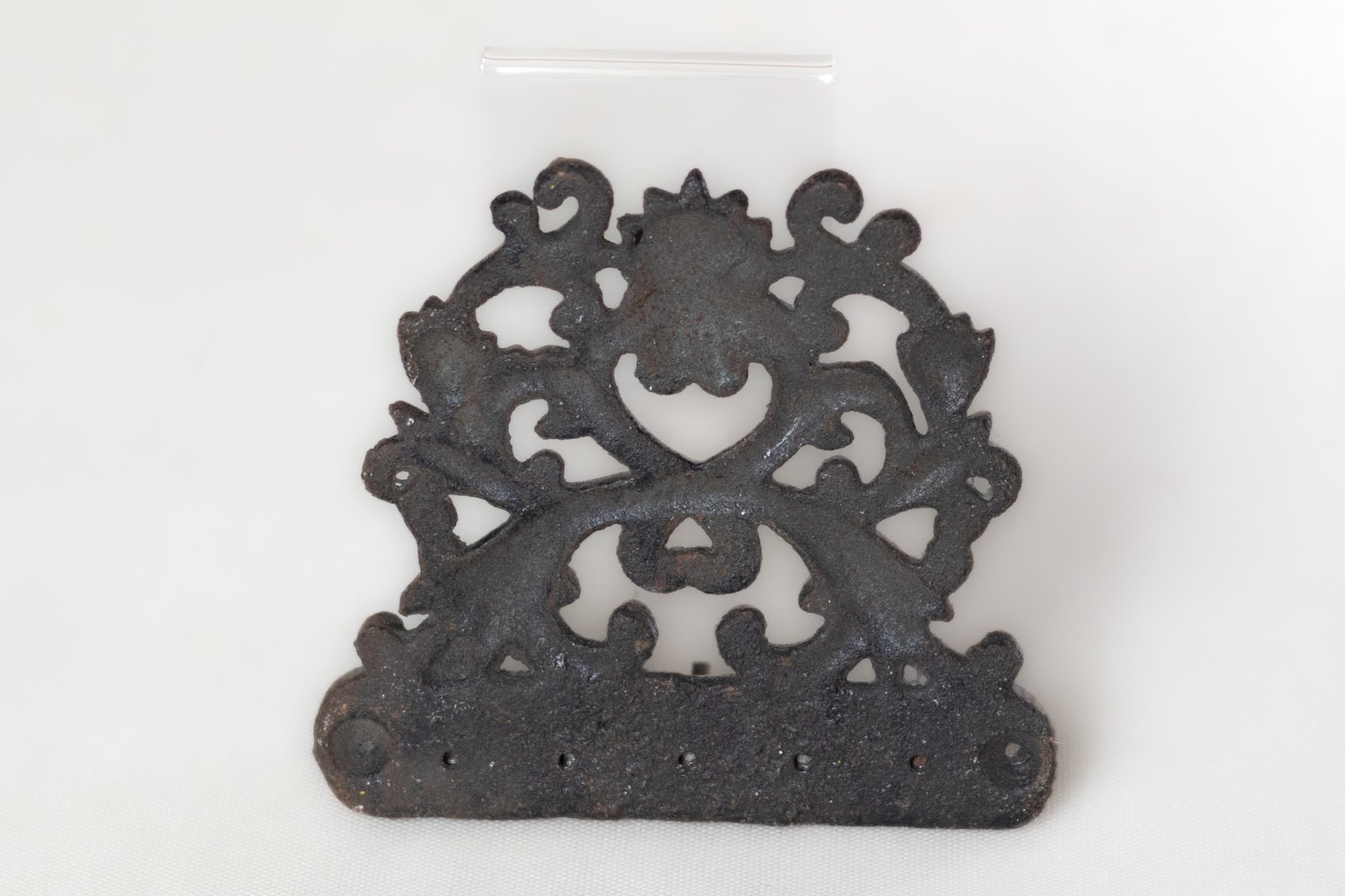 LOT011 cast iron key hook rack rear view